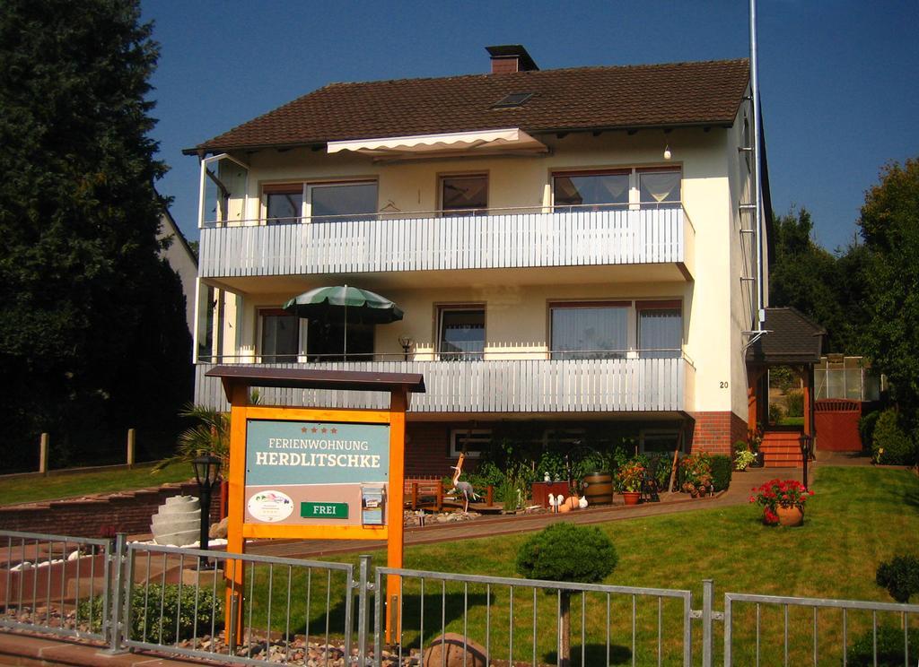 Haus Herdlitschke - auch für Monteure Polle Exterior foto